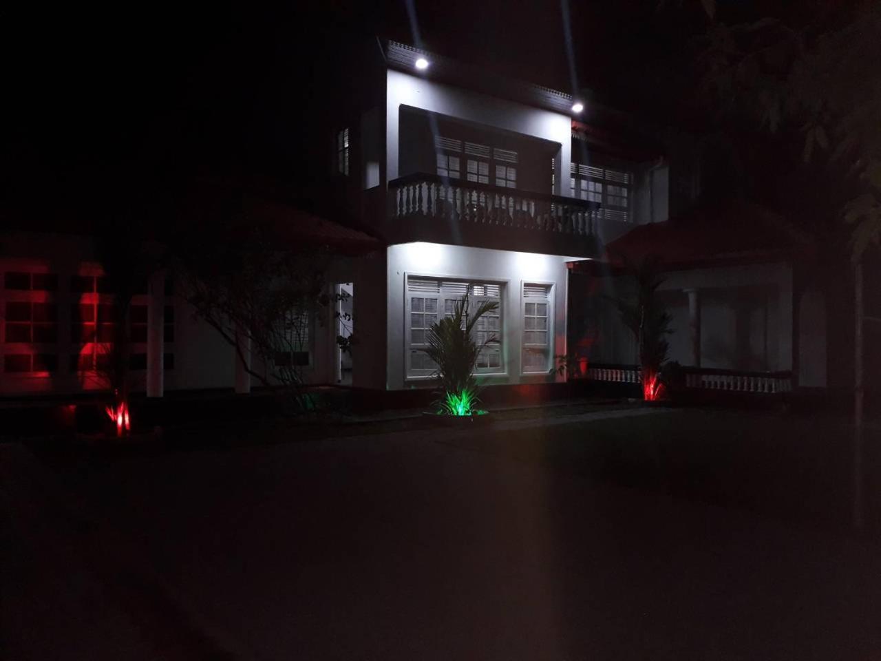 Hostel #Bedbox Dambulla Exterior foto